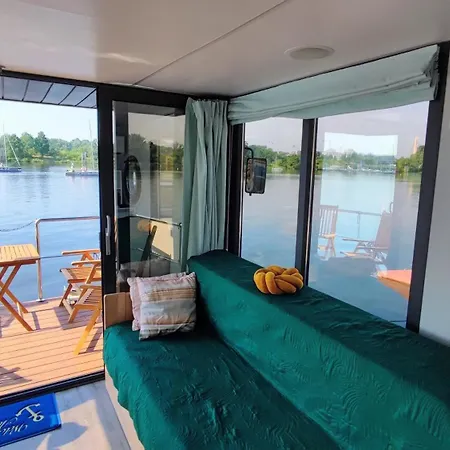 Houseboat Water Boy Plywajacy Dom Na Wodzie Lodz Uraz (Trzebnica)