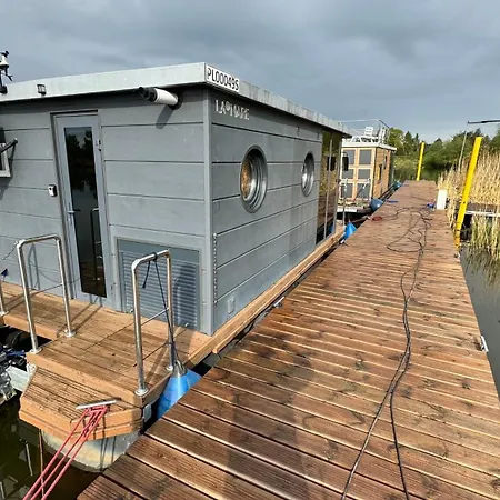 Διαμέρισμα Houseboat Water Boy Plywajacy Dom Na Wodzie Lodz Uraz (Trzebnica)